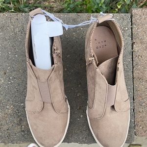 Brand new sporty wedges